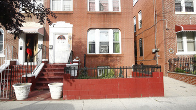 710 Logan St in Brooklyn, NY - Building Photo - Building Photo