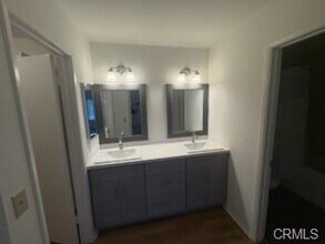 24362 Woodwalk Rd in Lake Forest, CA - Building Photo - Building Photo