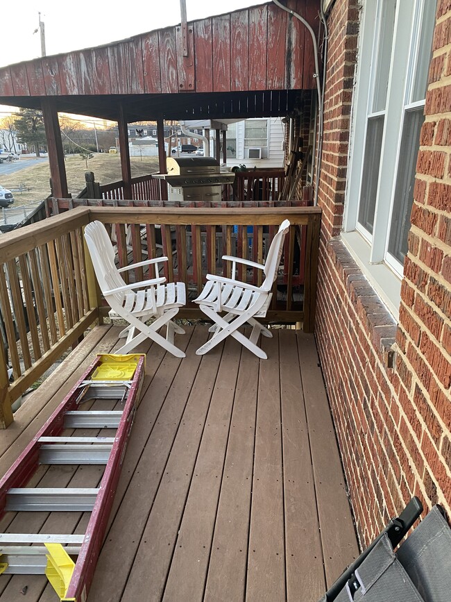 8011 Stratman Rd in Dundalk, MD - Building Photo - Building Photo