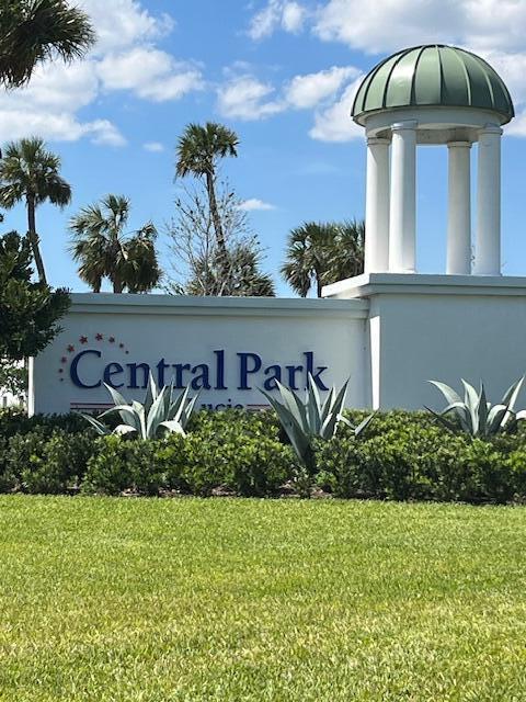 9611 SW Libertas Wy in Port St. Lucie, FL - Building Photo