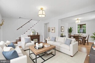 5736 8th Rd N in Arlington, VA - Building Photo