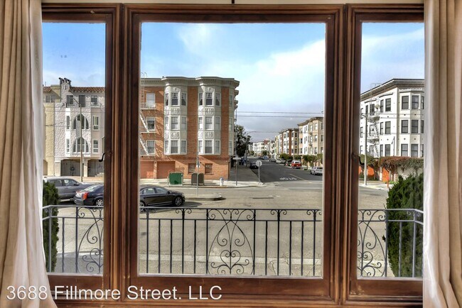 3688 Fillmore St in San Francisco, CA - Building Photo - Building Photo