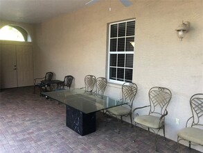 102 Cll Del Paradiso in Venice, FL - Building Photo - Building Photo