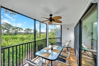 27131 Oakwood Lake Dr in Bonita Springs, FL - Building Photo - Building Photo