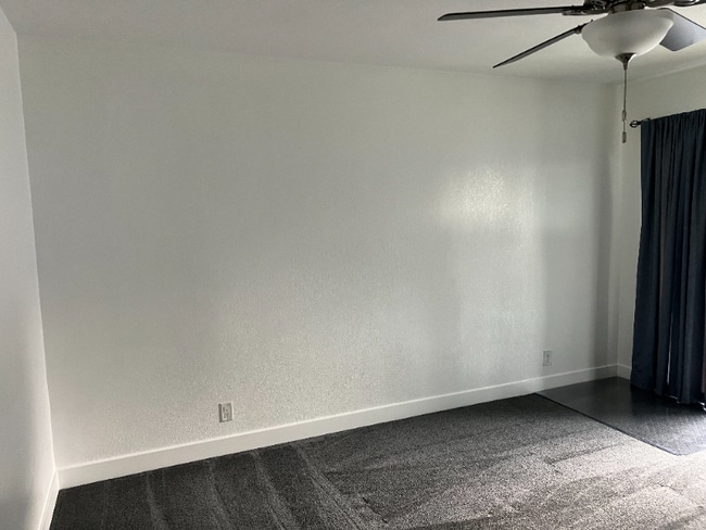 3535 W Ave J15 in Lancaster, CA - Foto de edificio - Building Photo