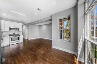 1510 N Maplewood Ave in Chicago, IL - Foto de edificio - Building Photo