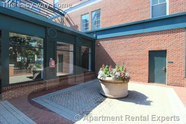 632 Massachusetts Ave