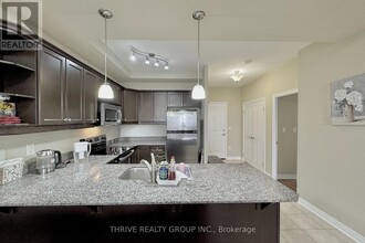 1030-1030 Coronation Dr in London, ON - Building Photo - Building Photo