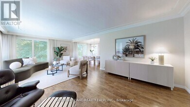 1093 Queensville Sideroad in East Gwillimbury, ON - Building Photo - Building Photo