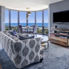 1750 N Clark St in Chicago, IL - Building Photo - Building Photo