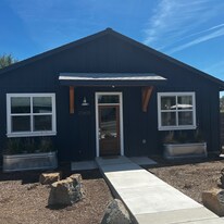 20655 Cooley Rd in Bend, OR - Building Photo