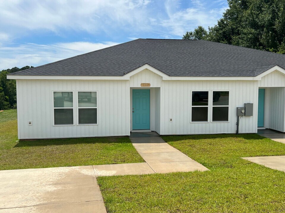 176 S Spring View Dr in Enterprise, AL - Building Photo