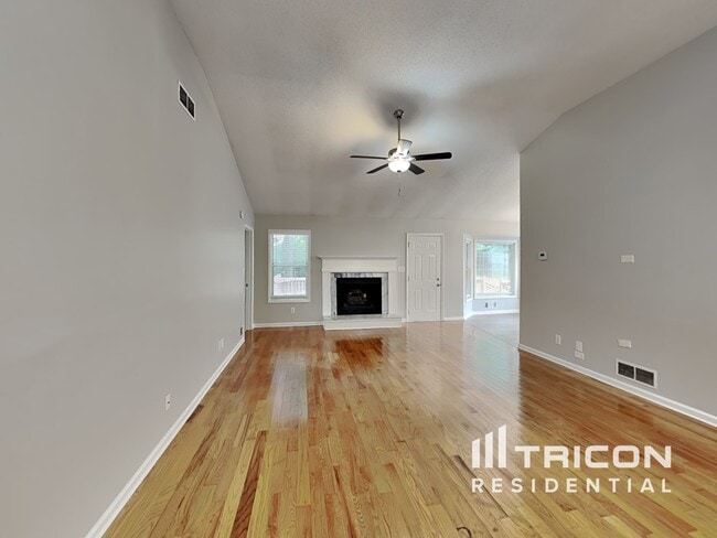 118 Valleydale Dr in Stockbridge, GA - Building Photo - Building Photo