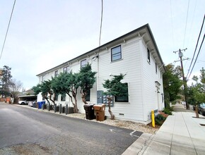 1233 - 1241A Laurel St in Napa, CA - Building Photo - Building Photo