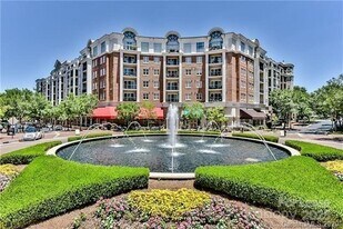 4625 Piedmont Row Dr in Charlotte, NC - Building Photo