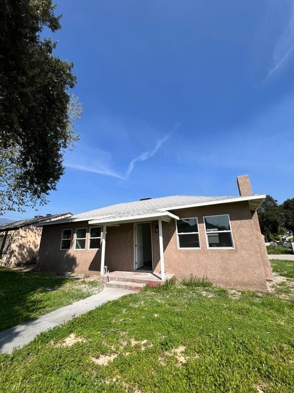 property at 2907 N I St