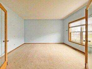 1929 Bowsens Ln in Woodbury, MN - Building Photo - Building Photo