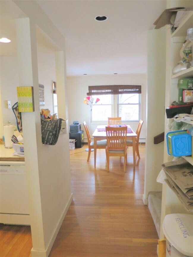 34 Union St, Unit 1 in Cambridge, MA - Building Photo - Building Photo