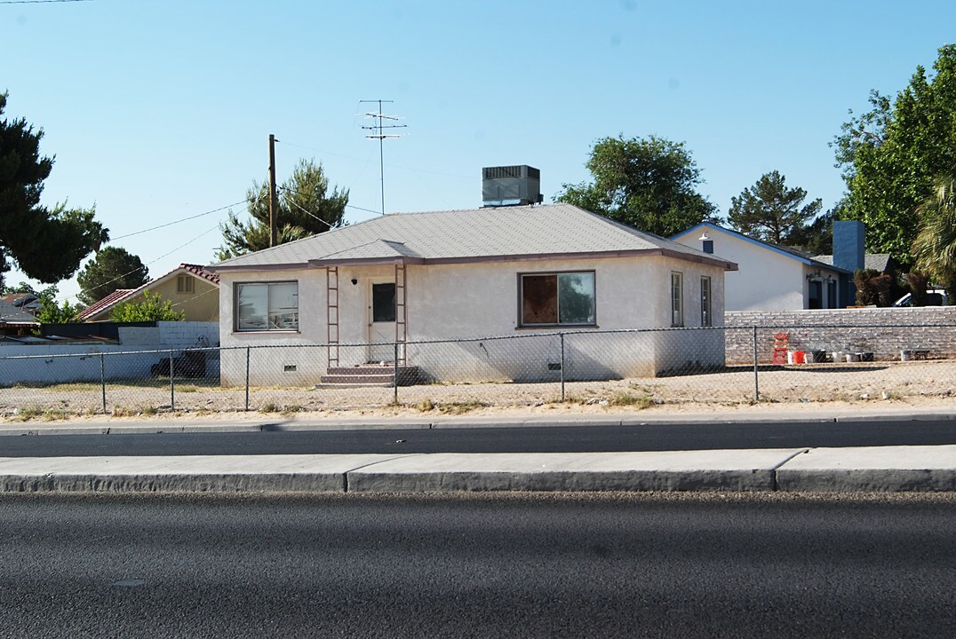 1618 E Bonanza Rd in Las Vegas, NV - Foto de edificio
