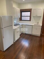 1855 Beacon St, Unit 3 in Brookline, MA - Building Photo