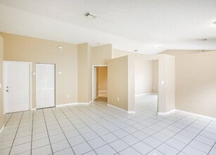 14233 SW 177th Terrace in Miami, FL - Foto de edificio - Building Photo