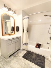 823 Orondo Ave in Wenatchee, WA - Foto de edificio - Building Photo