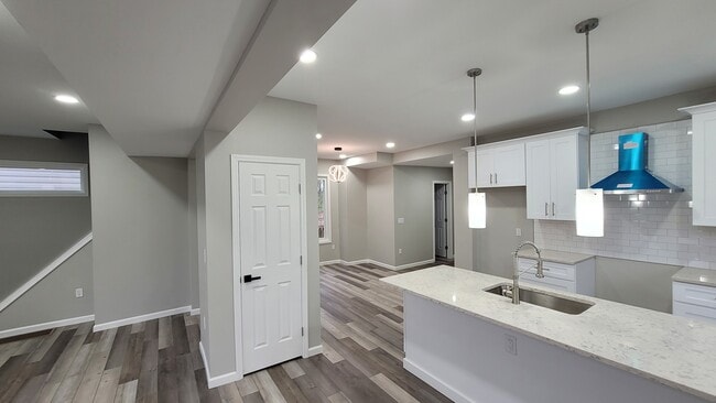 1351 E Mound St in Columbus, OH - Foto de edificio - Building Photo