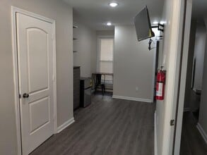 5535 Crowson St in Philadelphia, PA - Building Photo - Building Photo