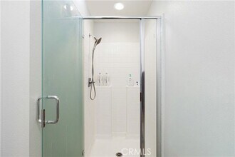 166 Novel in Irvine, CA - Building Photo - Building Photo