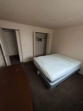 14815-14835 Euclid Ave in East Cleveland, OH - Foto de edificio - Building Photo