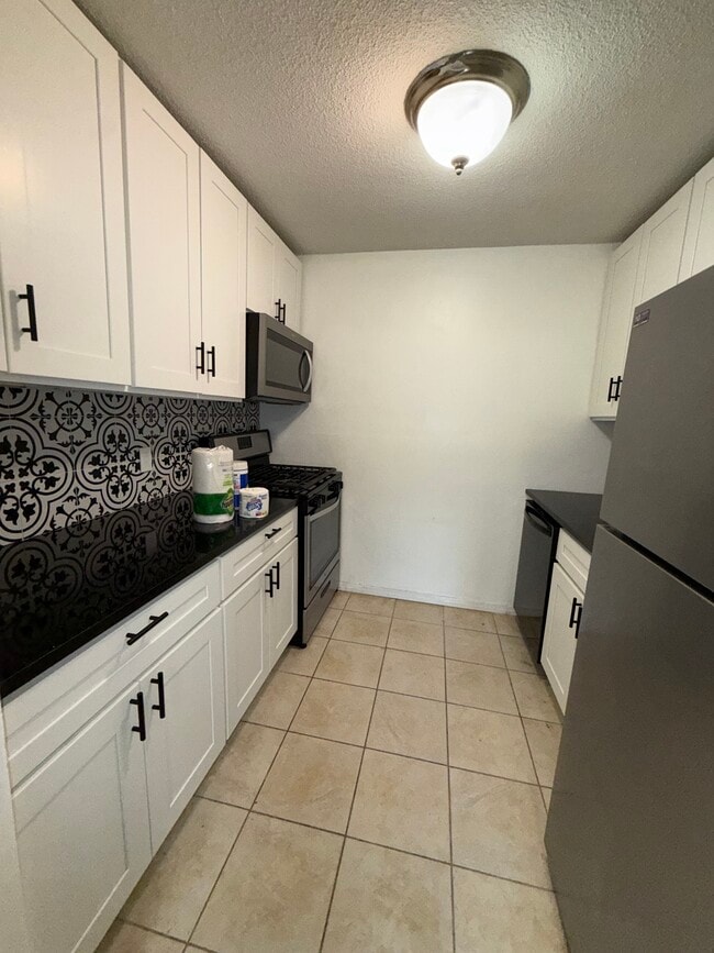 64 Morris St, Unit 302