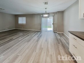 9345 Copper Villa Ct in Las Vegas, NV - Building Photo - Building Photo