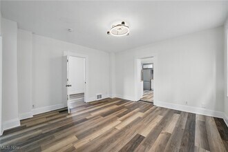 2471 Tremont Ave in Cleveland, OH - Building Photo - Building Photo
