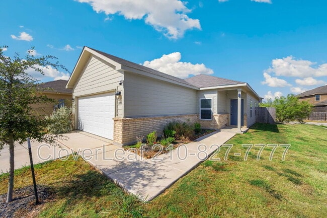 3031 Laguna Clfs in Converse, TX - Building Photo - Building Photo