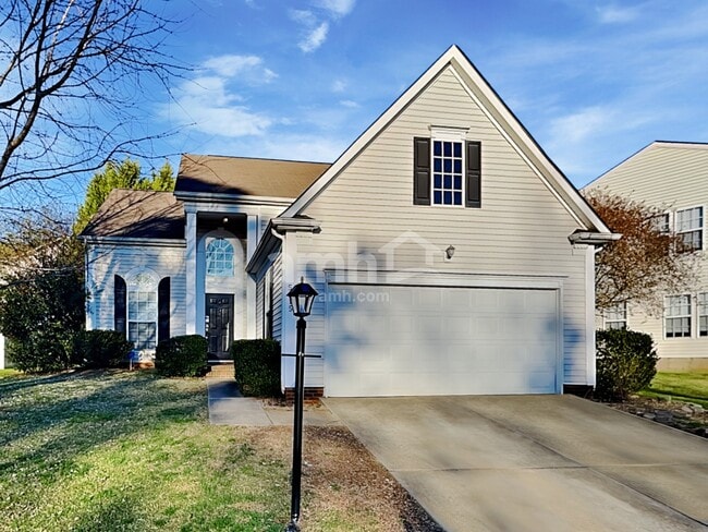 5615 Waverly Lynn Ln