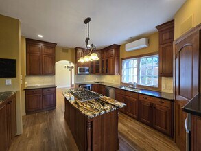1329 Tano Ridge Rd in Santa Fe, NM - Building Photo - Building Photo