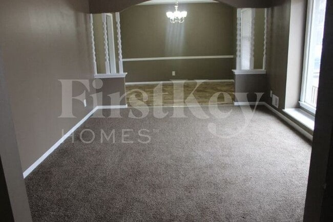 1343 SW Horizon Dr in Blue Springs, MO - Building Photo - Building Photo