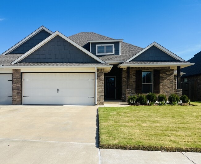 property at 11824 Loren Brook Ln