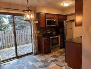 331 St Andrews Dr in Dublin, OH - Building Photo - Building Photo