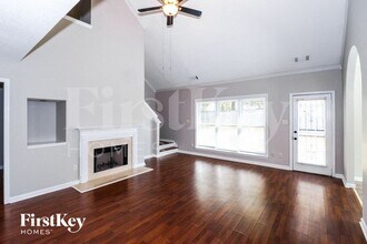 5380 Milton Ridge Dr in Arlington, TN - Foto de edificio - Building Photo