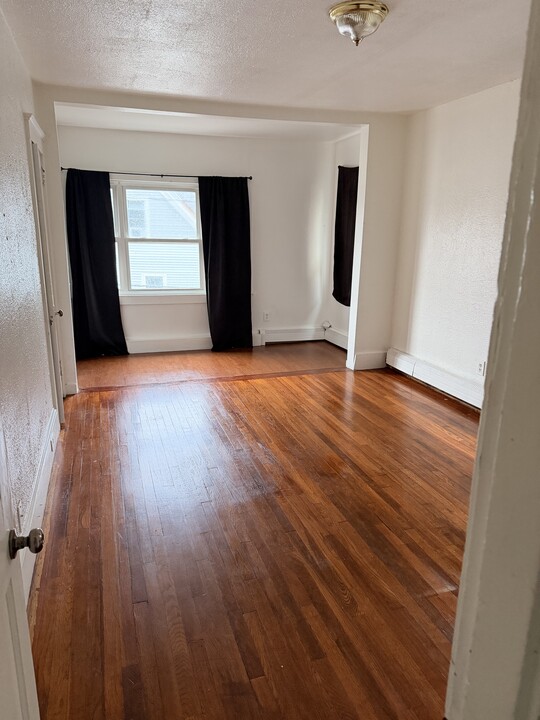 392 Court St, Unit Court Street in Plymouth, MA - Building Photo