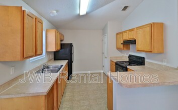 8490 India Ave in Jacksonville, FL - Building Photo - Building Photo