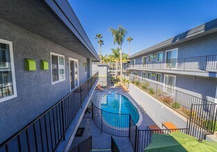 The Dalton Apartments in San Diego, CA - Building Photo - Building Photo