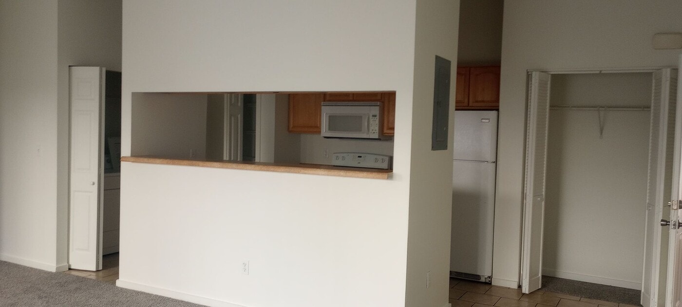 822 Pioneer Ave E in Montesano, WA - Building Photo