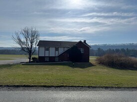 1121 Pohopoco Dr in Lehighton, PA - Building Photo