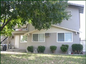 1949 Bristol Ln in Fairfield, CA - Building Photo - Building Photo