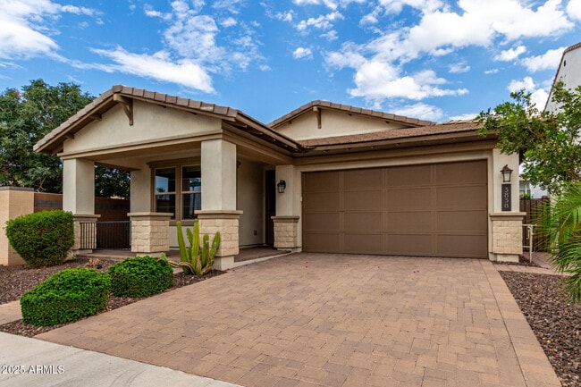 property at 3838 E Loma Vista St