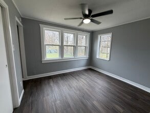 220 E Morgan St in Denison, TX - Foto de edificio - Building Photo