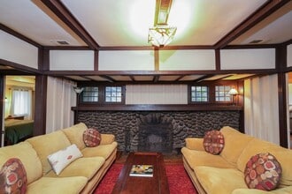 101 E Greystone Ave in Monrovia, CA - Building Photo - Building Photo