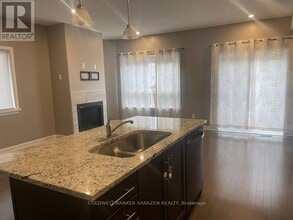 64 Vimy Ridge Cres in Arnprior, ON - Building Photo - Building Photo